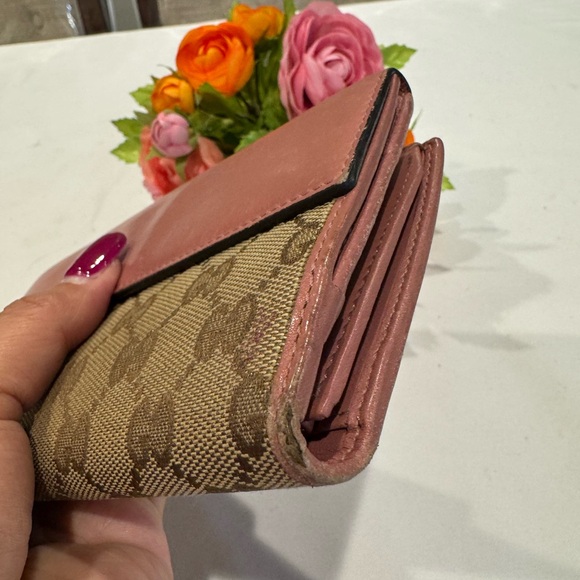 Authentic Gucci wallet - Picture 3 of 12